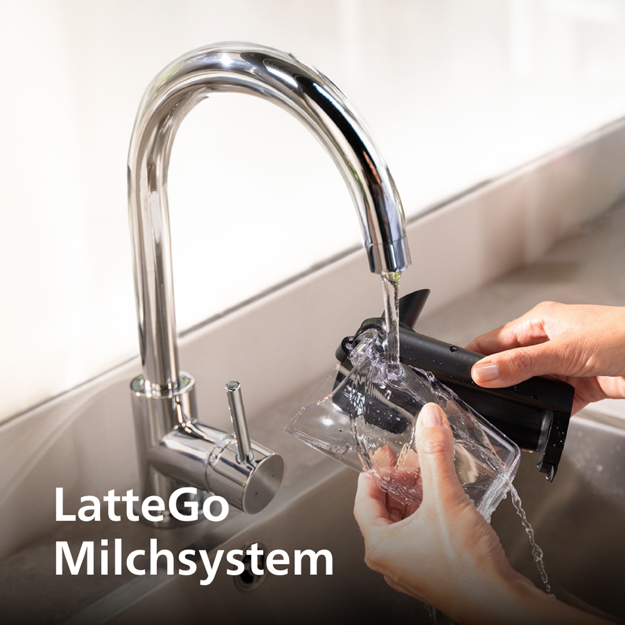 Philips Kaffeevollautomat EP5447/90 Serie 5400 | LatteGo Milchsystem | 12 Kaffeespezialitäten | Keramikmahlwerk | Schwarz/Chrom