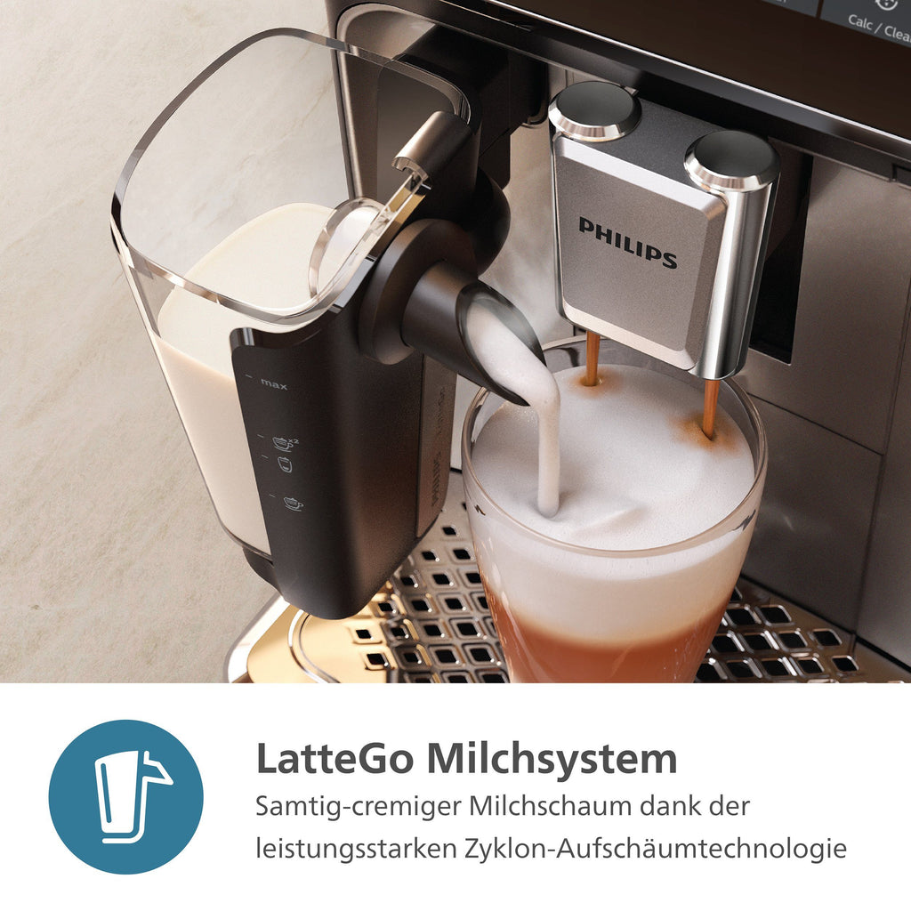 Philips Kaffeevollautomat EP3347/90 3300 Series, 6 Getränke (heiß oder eisgekühlt), LatteGo-Milchsystem, SilentBrew Technologie, Chrom-Schwarz